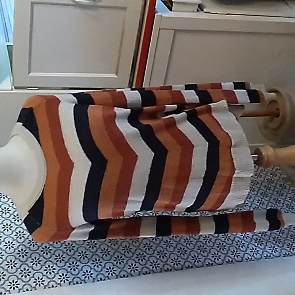 Maurices medium multi color sweater